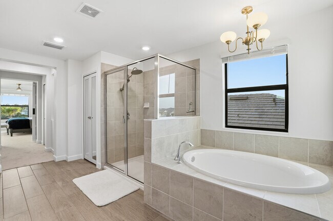 Building Photo - 18579 Ives Dr