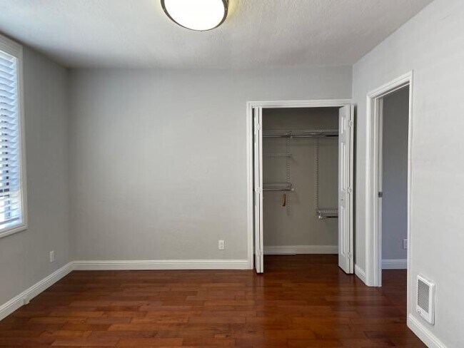 Building Photo - 1 bedroom in San Francisco CA 94112