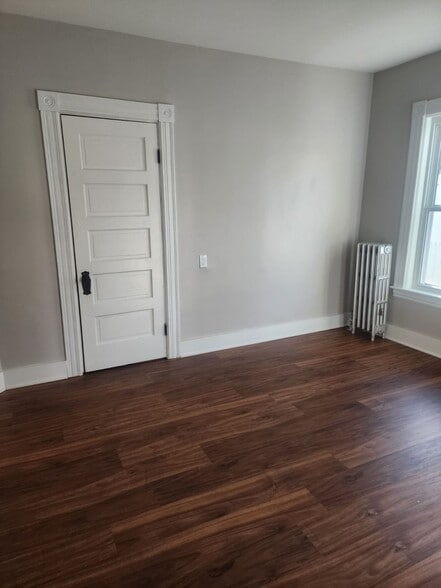 Building Photo - 135 Myrtle St