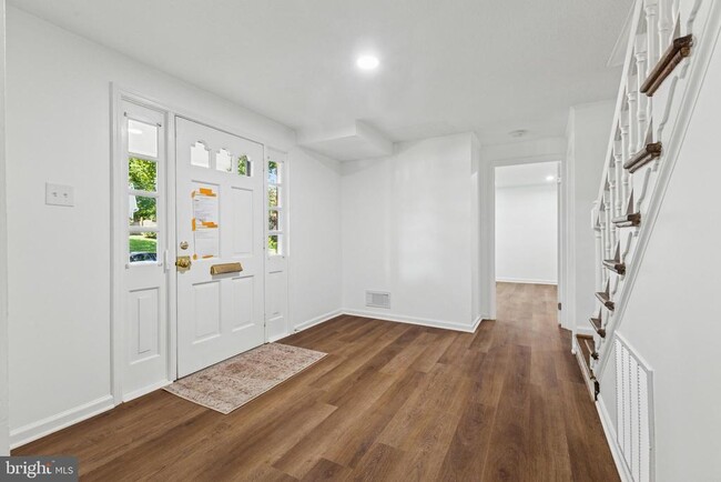 Building Photo - 8326 Briar Creek Dr