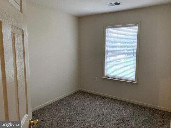 Building Photo - 47 Quince Tree Dr