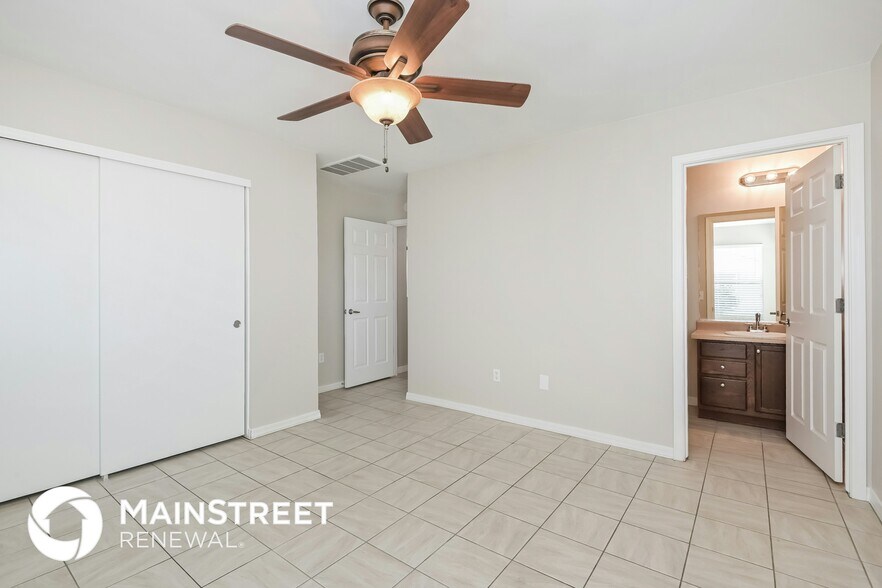 Building Photo - 8304 W Razorbill Dr