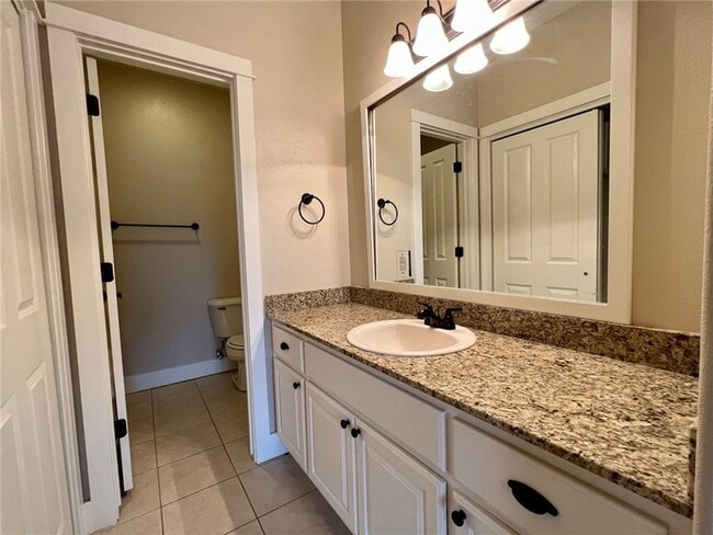 Building Photo - 3164 N Barnsbury Terrace