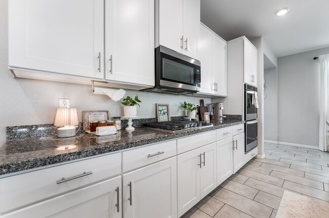 Building Photo - 7438 Ardenno St