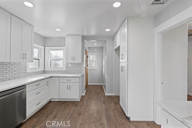 Building Photo - 336 W Hillcrest Blvd