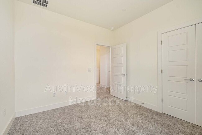 Building Photo - 11202 Gadsen Ln