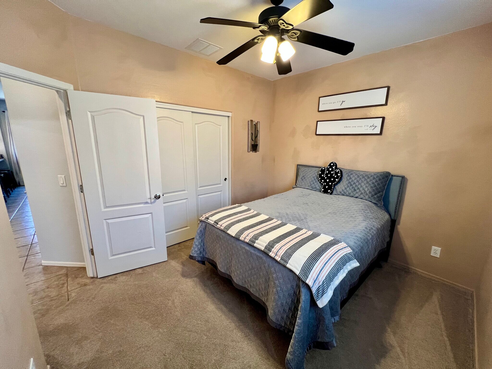 Building Photo - 4210 E Alamo St