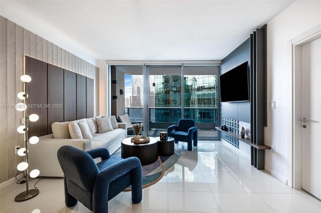 Building Photo - 200 Biscayne Blvd Way