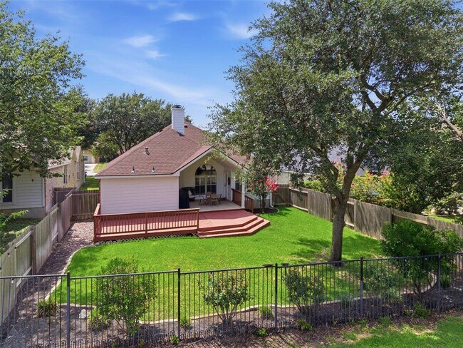 Building Photo - 1833 Paradise Ridge Dr