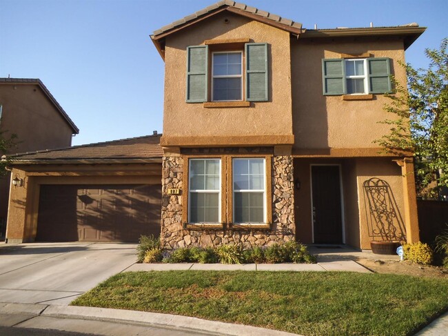 Building Photo - 887 Lemieux Ln