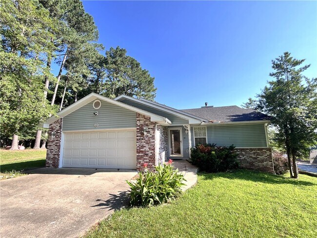 Building Photo - 40 Portsmouth Dr