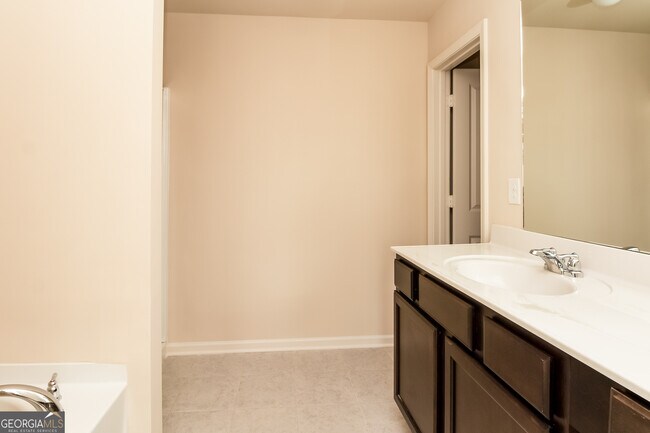 Building Photo - 2260 Clapton Ct