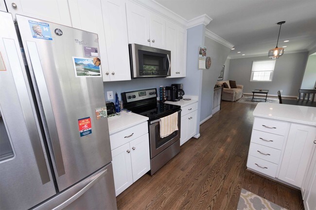 Building Photo - 4002 Spruell Dr