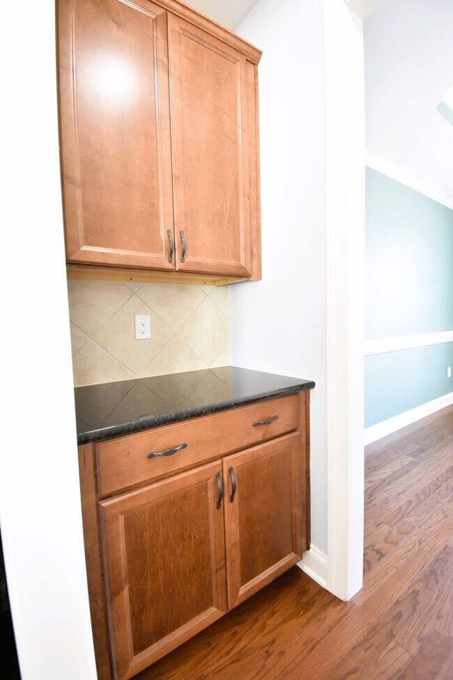 Building Photo - 54 Pittfield Run
