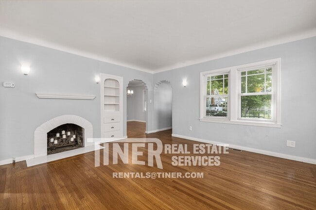 Building Photo - 3571 D St