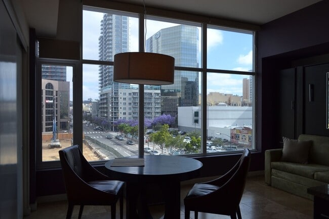 Building Photo - Stylish Studio Loft in Sapphire Tower – Do...