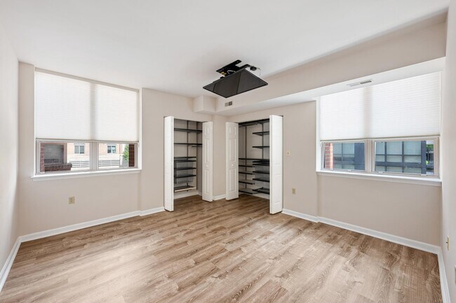 Building Photo - 4808 Moorland Ln