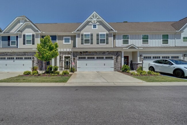 Building Photo - 528 Eldridge Ln
