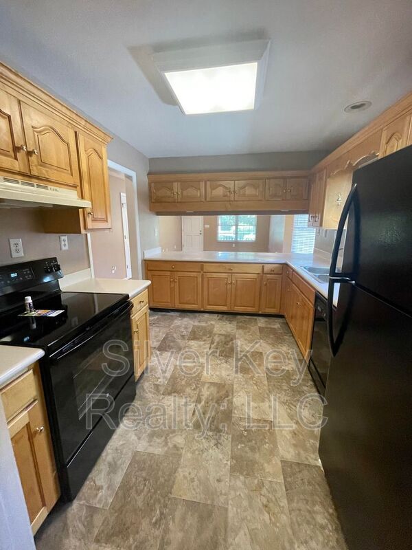 Building Photo - 127 Butler Dr