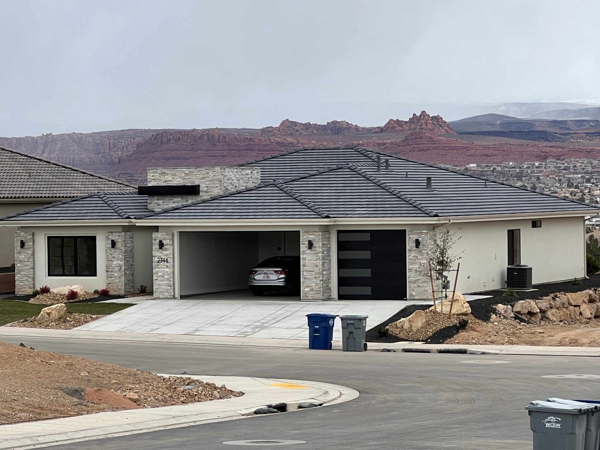 Building Photo - 2744 W Columbo Ln