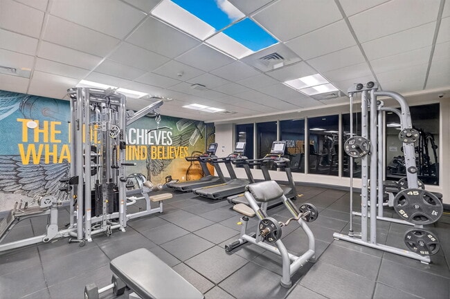 Building Photo - 1750 N Bayshore Dr