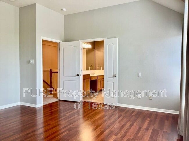 Building Photo - 2518 Vestavia Ridge Ln