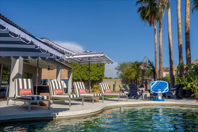 Building Photo - 10617 W Adela Dr.