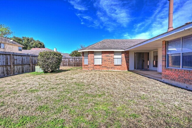 Building Photo - 1226 Berrystone Trail