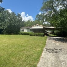 Building Photo - 3744 Greenway Pl