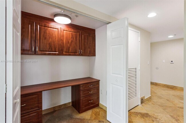 Building Photo - 1745 E Hallandale Beach Blvd