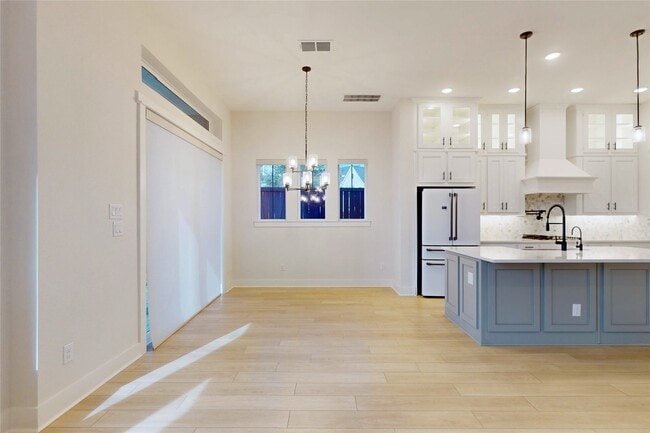 Building Photo - 3113 Somerset Levens Ln