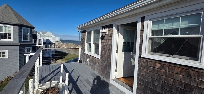 Building Photo - 33 Oceanside Dr