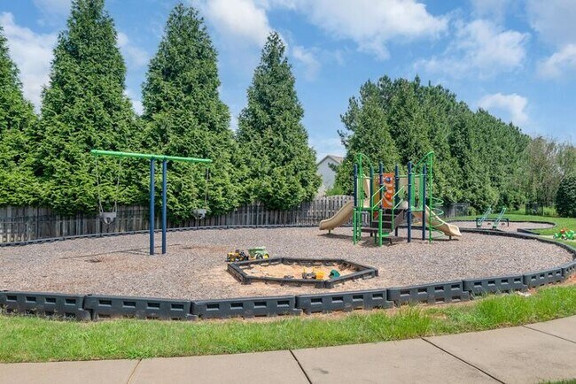 Building Photo - Stunning All-Brick Home in BridgeMill Community!