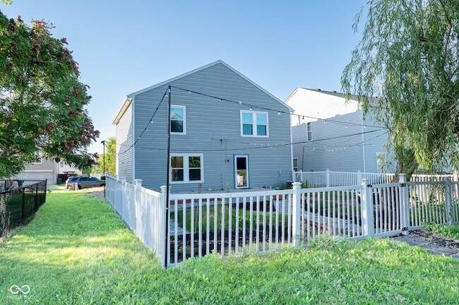Building Photo - 2887 Ludwig Dr