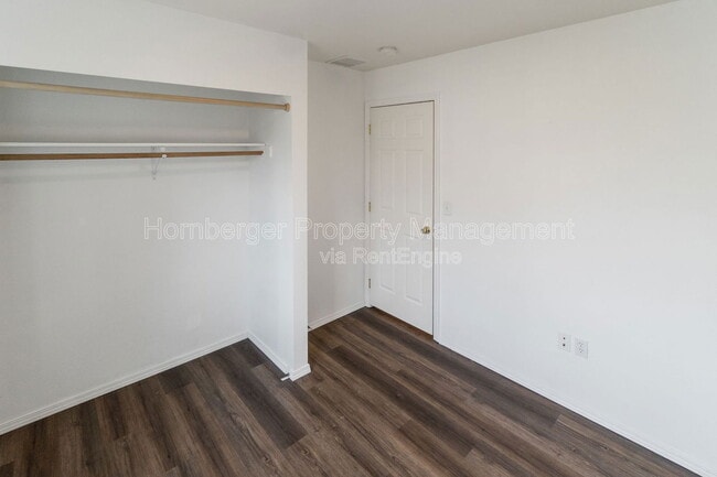 Building Photo - 2316 N Wilbur Rd