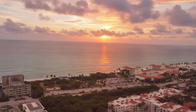 Building Photo - 4201 S Ocean Blvd