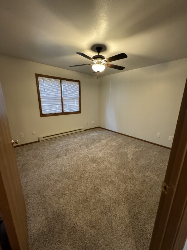 Building Photo - 815 Rockingham Ct
