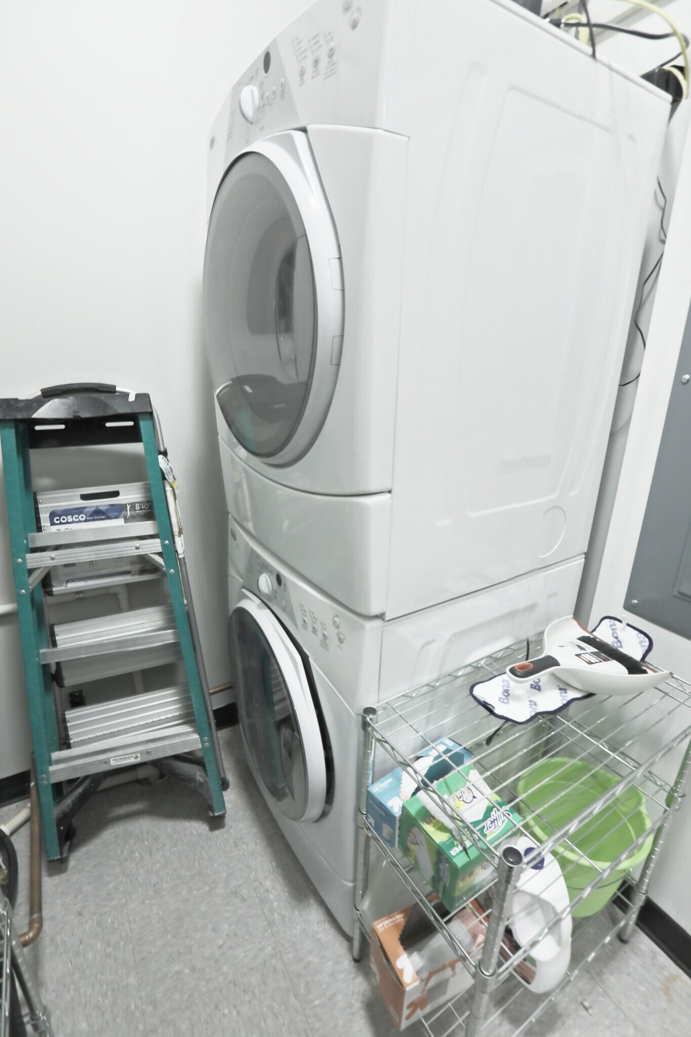 Building Photo - 941 Penn Ave