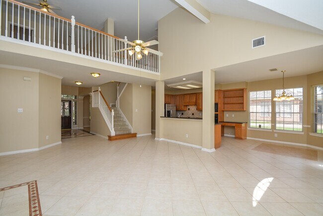 Building Photo - 17415 Fountainview Cir