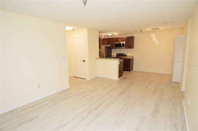 Building Photo - 10265 Gandy Blvd N