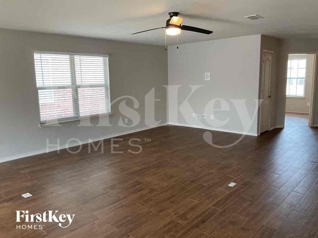 Building Photo - 7513 Captain Ln