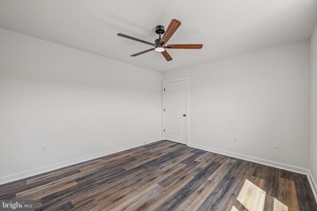 Building Photo - 33A Et Andrews Way