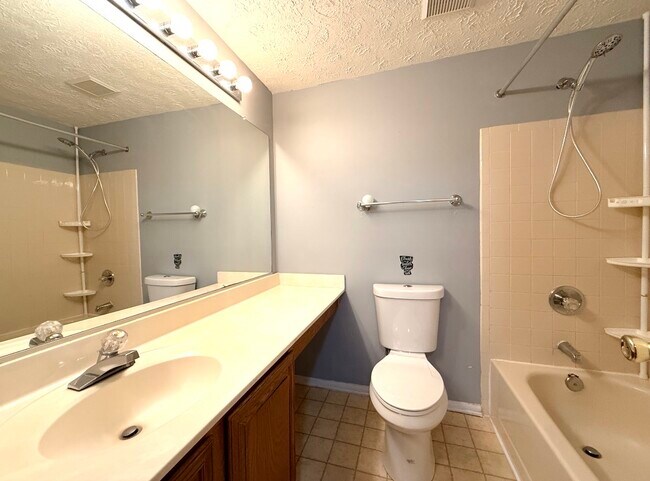 Building Photo - 6412 Autumn Gold Ct