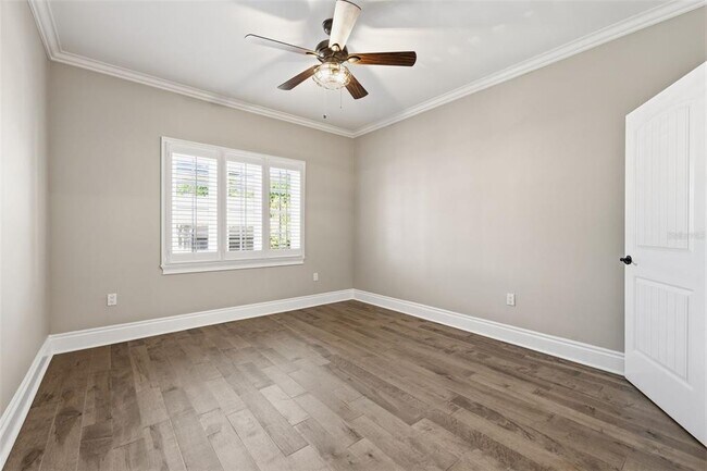 Building Photo - 2117 W Dekle Ave