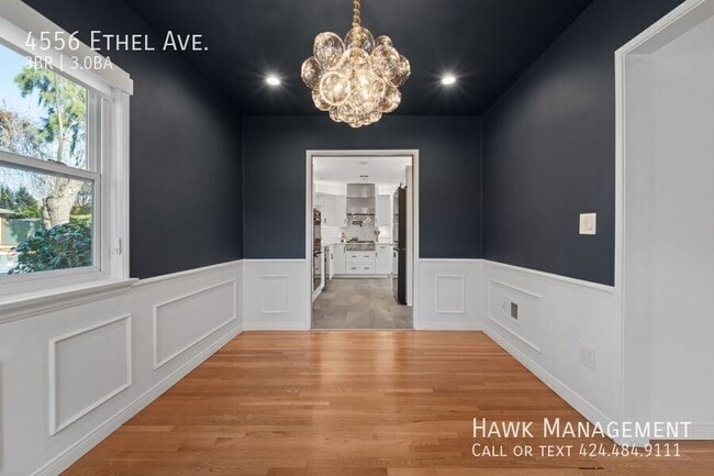 Building Photo - 4556 Ethel Ave