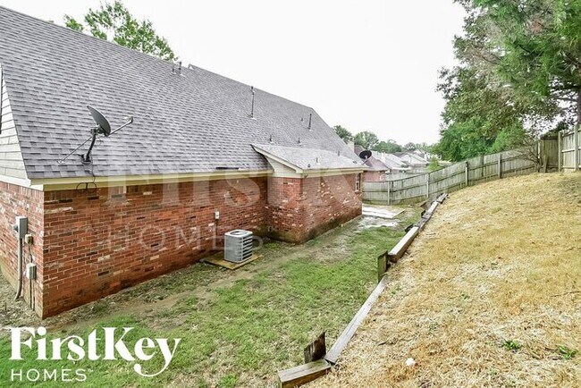 Building Photo - 7481 Fox Trce