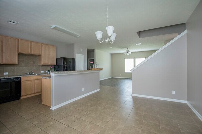 Building Photo - 2209 Onyx Ct