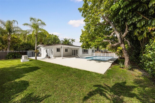 Building Photo - 6231 SW 58th St