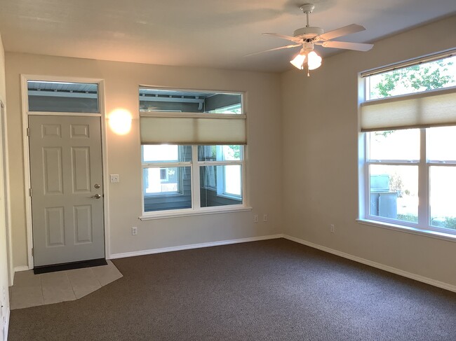 Building Photo - 5100 Village View Way