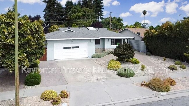 Building Photo - 772 Springwood Dr